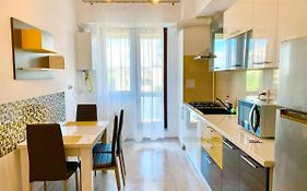 Karina New Flat Near Palas Mall