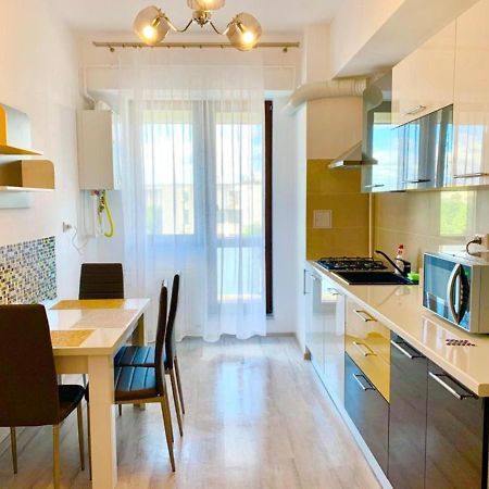 Karina New Flat Near Palas Mall Ясси Екстер'єр фото